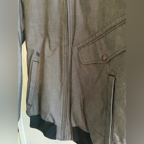 Volcom Jacket - Picture 2 of 5